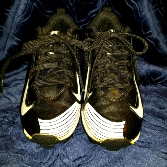 Nike bsbl cleats size 10c - Picture 1 of 4